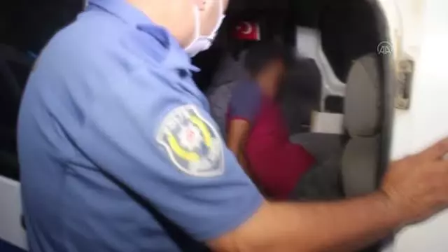 Hırsızlık şüphelisi suçüstü yakalandı Hırsızlık şüphelisi suçüstü yakalandı