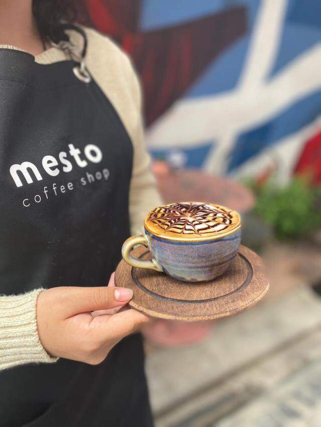 Kahve ile Kafe arasında Genç Girişimcilerin Mekânı: Balat