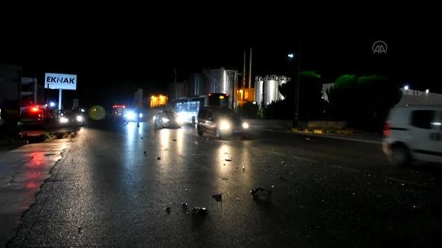 Kemalpaşa'da meydana gelen trafik kazasında 2 kişi yaralandı