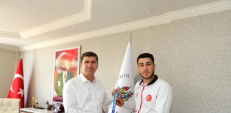 Kick Boks Şampiyonasın'da Türkiye birincisi oldu
