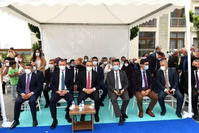 Konut sahipleri anahtarlarını aldı