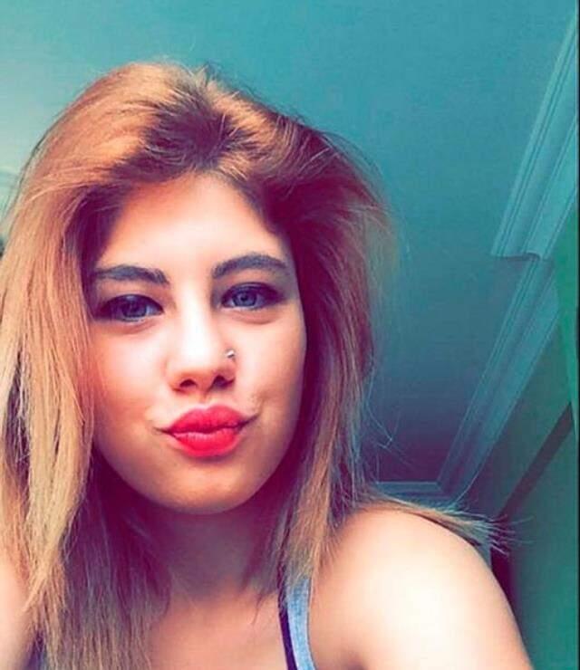 Sıla Aydın, Tosuncuk'u gıyabında boşadı! Aylık bin lira nafaka alacak Sıla Aydın, Tosuncuk'u gıyabında boşadı! Aylık bin lira nafaka alacak