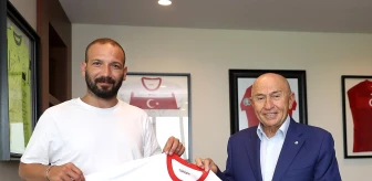 Türkiye Profesyonel Futbolcular Derneği Başkanı Saffet Akyüz'den Nihat Özdemir'e ziyaret