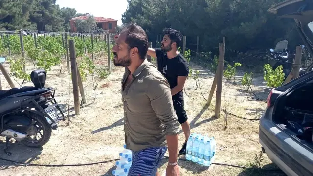 Yusuf Güney, Bozcaada'daki yangın söndürme çalışmalarına katıldı