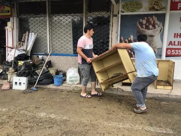 ZONGULDAK'TA SELİN YARALARI SARILIYOR