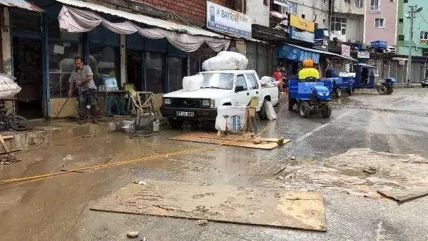 ZONGULDAK'TA SELİN YARALARI SARILIYOR