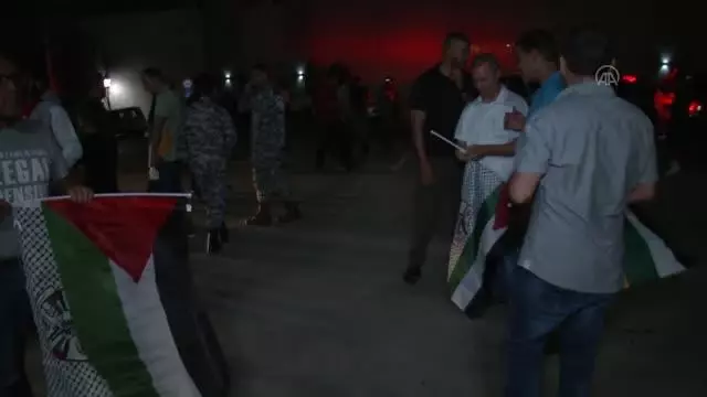 Açlık grevinin ardından serbest bırakılan Filistinli Ebu Atvan, Ramallah'ta tedavi altına alındı