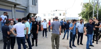 Adana'da kavgayı ayırmaya giden polise kamyonet çarptı