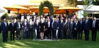 Lisans: Alman Büyükelçi Schultz, TOBB Başkanı Hisarcıklıoğlu'na Devlet Nişanı takdim etti Lisans: Alman Büyükelçi Schultz, TOBB Başkanı Hisarcıklıoğlu'na Devlet Nişanı takdim etti