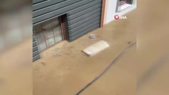 Bayramda oturmayı düşündüğü evi sular altında kaldı