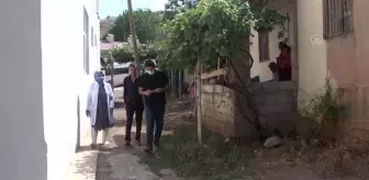 Narlı: Çukurca'da sağlık ekipleri, köy köy gezerek vatandaşları Kovid-19'a karşı aşılıyor Narlı: Çukurca'da sağlık ekipleri, köy köy gezerek vatandaşları Kovid-19'a karşı aşılıyor