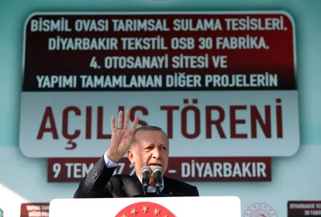 Cumhurbaşkanı Recep Tayyip Erdoğan: Asıl KCK'sıyla, PKK'sıyla, PYD'siyle, HDP'siyle hep birlikte Kürt kardeşlerimin kanını sömüren, duygularını...