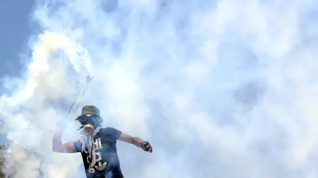 Filistin Kızılayı: İsrail güçlerinin yasa dışı inşa edilen karakolu protesto eden Filistinlilere müdahalesinde 411 kişi yaralandı