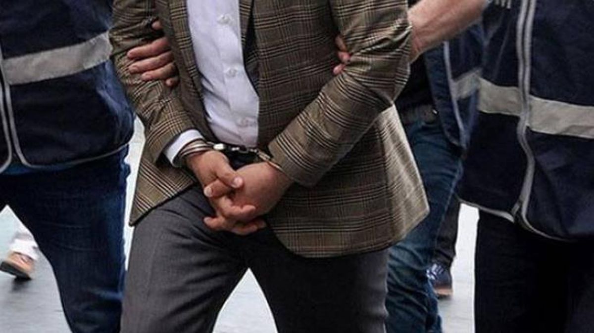 Isparta'yı karıştıran iddia! Okul müdürü genç kızın evinde yakalandı