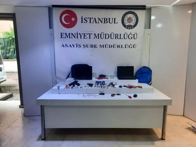 İstanbul'da hırsızlık çetesi çökertildi: Klozette 50 bin lira değerindeki altın böyle bulundu