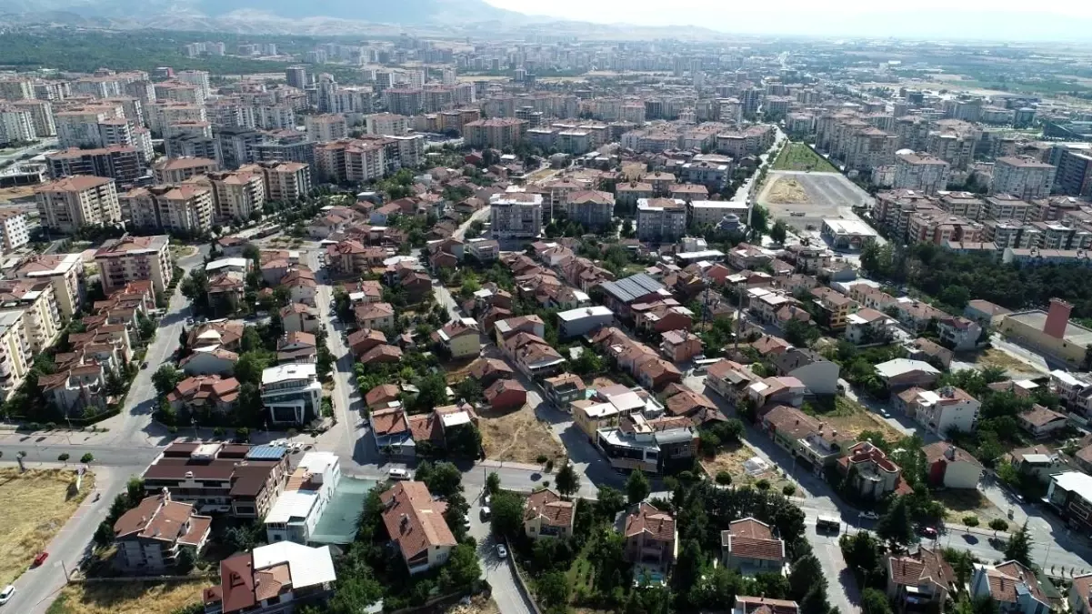 Malatya'da emlakçılar kayısı sezonu sonrası umutlu