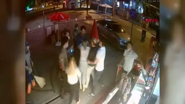 Kadın büfeci ve ailesine sert müdahalede 2 polise görevden uzaklaştırma