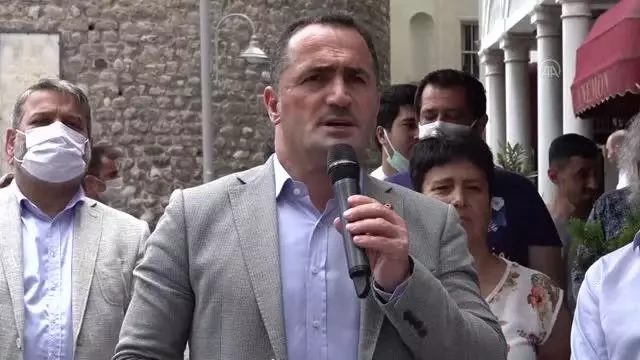 Son dakika: Tarihi Galata Kulesi'ne çıkan Büyük Hendek Caddesi'nin bir bölümü yayalaştırıldı