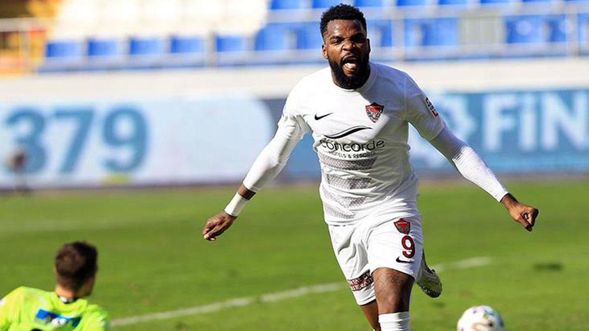 Watford, Aaron Boupendza transferi için harekete geçmeye hazırlanıyor