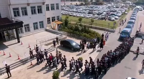 Son dakika haberi! Antalya'daki 'tefecilik' operasyonunda 17 tutuklama