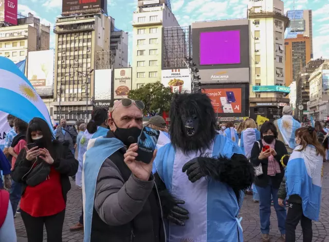 Son dakika! BUENOS AIRES - Arjantin'in bağımsızlık gününde hükümet karşıtı protestolar düzenlendi
