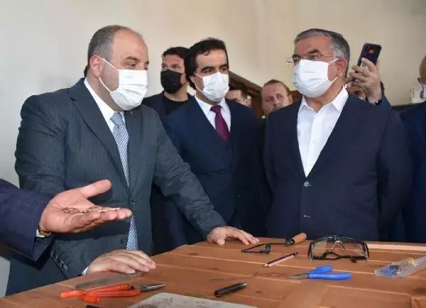 Son dakika: BAKAN VARANK: VİZYONSUZ BİR MUHALEFETİMİZ VAR