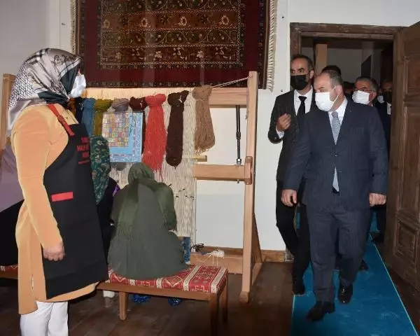 Son dakika: BAKAN VARANK: VİZYONSUZ BİR MUHALEFETİMİZ VAR