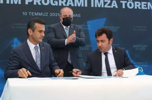 Son dakika haberleri! BAKAN VARANK: VİZYONSUZ BİR MUHALEFETİMİZ VAR