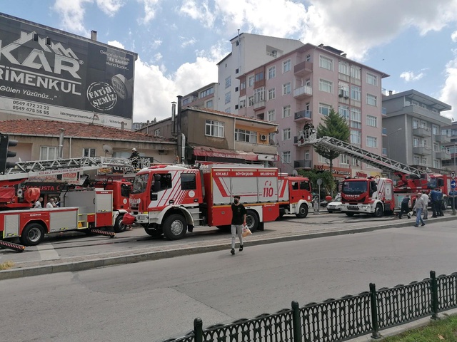 devraldigi lokantanin tabelasini bile 5 14258431 o
