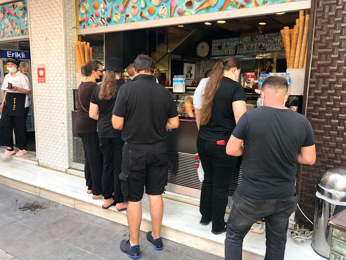 Havalar ısındı, dondurma satışları patladı - Vimarsana News