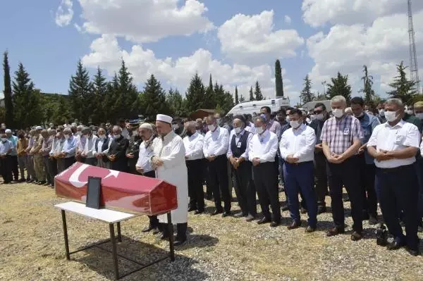 KALP KRİZİ GEÇİREN UZMAN ÇAVUŞ TOPRAĞA VERİLDİ