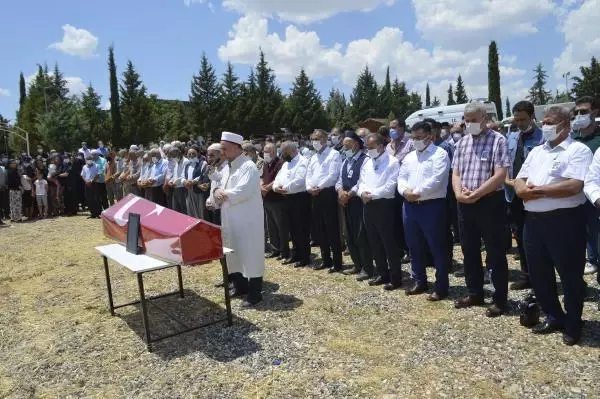 KALP KRİZİ GEÇİREN UZMAN ÇAVUŞ TOPRAĞA VERİLDİ