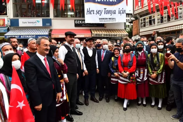 Son dakika haberi... Bakan Kurum, Öztürk ve Lermioğlu çiftinin nikah törenine katıldı