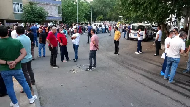 Diyarbakır'da namus cinayeti! Husumetlilerini sokak ortasında kurşuna dizdiler