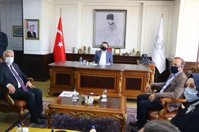Bakan Pakdemirli, Kanal İstanbul üzerinden muhalefete yüklendi