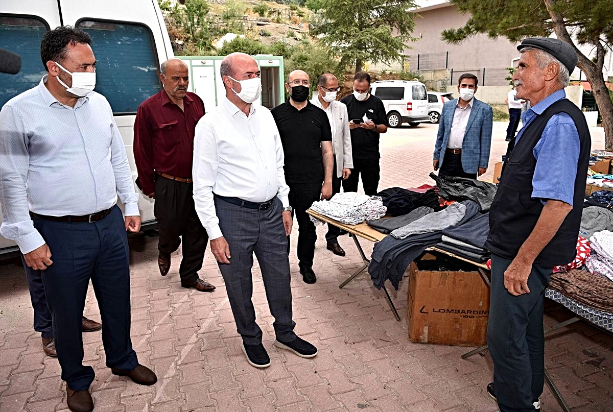 Başkan Pekyatırmacı 72 mahallede vatandaşlarla buluştu - Vimarsana News