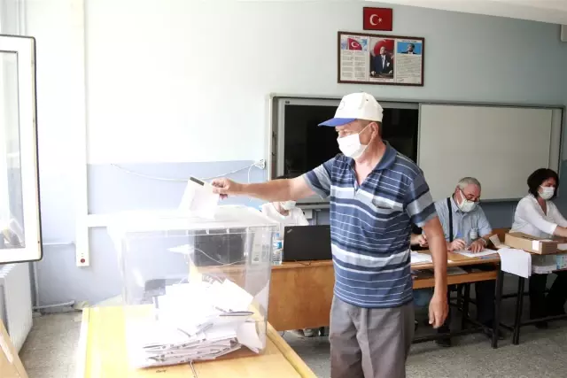 Bulgaristan seçimleri için oy verme işlemi başladı