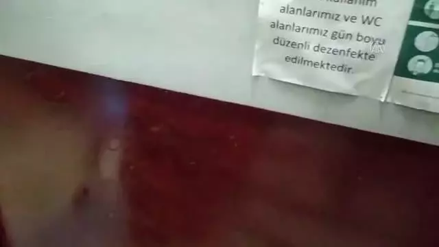 ESKİŞEHİR - Dernek binasında kumar oynayan ve Kovid-19 tedbirlerini ihlal eden 44 kişiye ceza kesildi