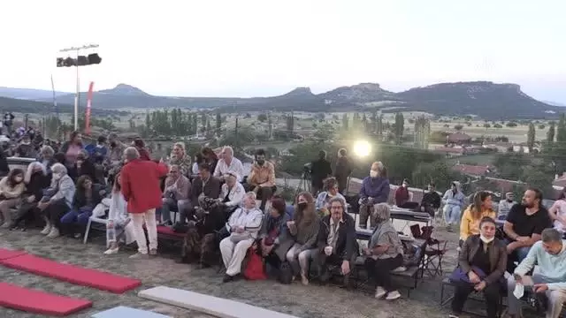 ESKİŞEHİR - Kybele adlı oyunun prömiyeri yapıldı