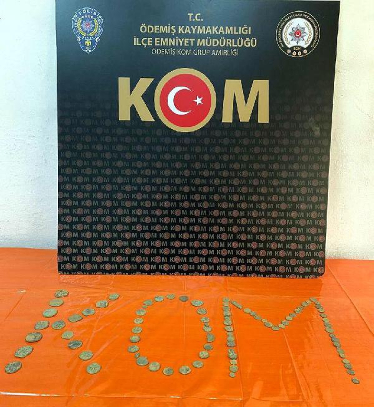 Evinde Bizans dönemine ait sikkelerle yakalandı - Vimarsana News