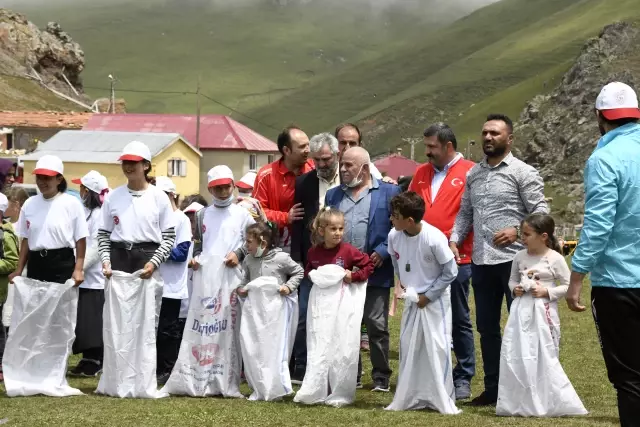 GÜMÜŞHANE - Taşköprü Yaylası'nda yayla sporları şenliği düzenlendi