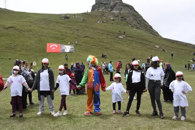 GÜMÜŞHANE - Taşköprü Yaylası'nda yayla sporları şenliği düzenlendi