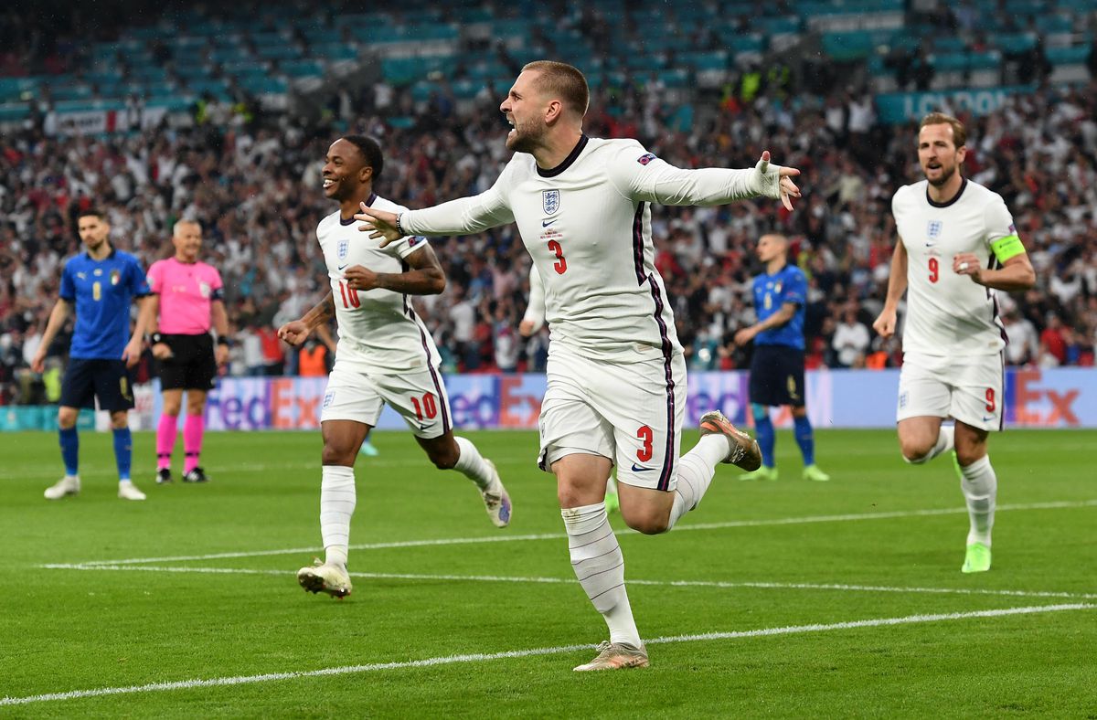 İngiltere'de Luke Shaw, Avrupa Şampiyonası finallerindeki en erken golü attı