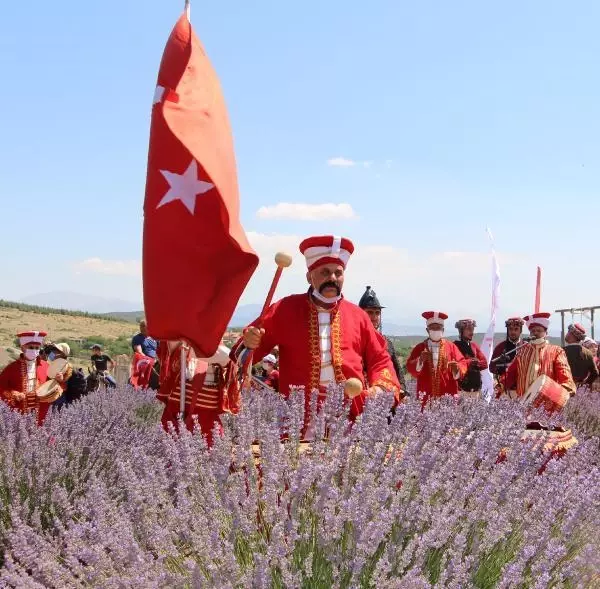 ISPARTA'DA 'LAVANTA GÜNLERİ' BAŞLADI; HEDEF 1 MİLYON ZİYARETÇİ