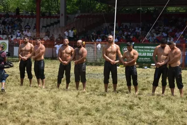 SPOR Kırkpınar'da yarı finalist başpehlivanlar belli oldu