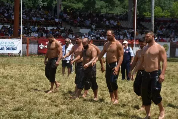 SPOR Kırkpınar'da yarı finalist başpehlivanlar belli oldu