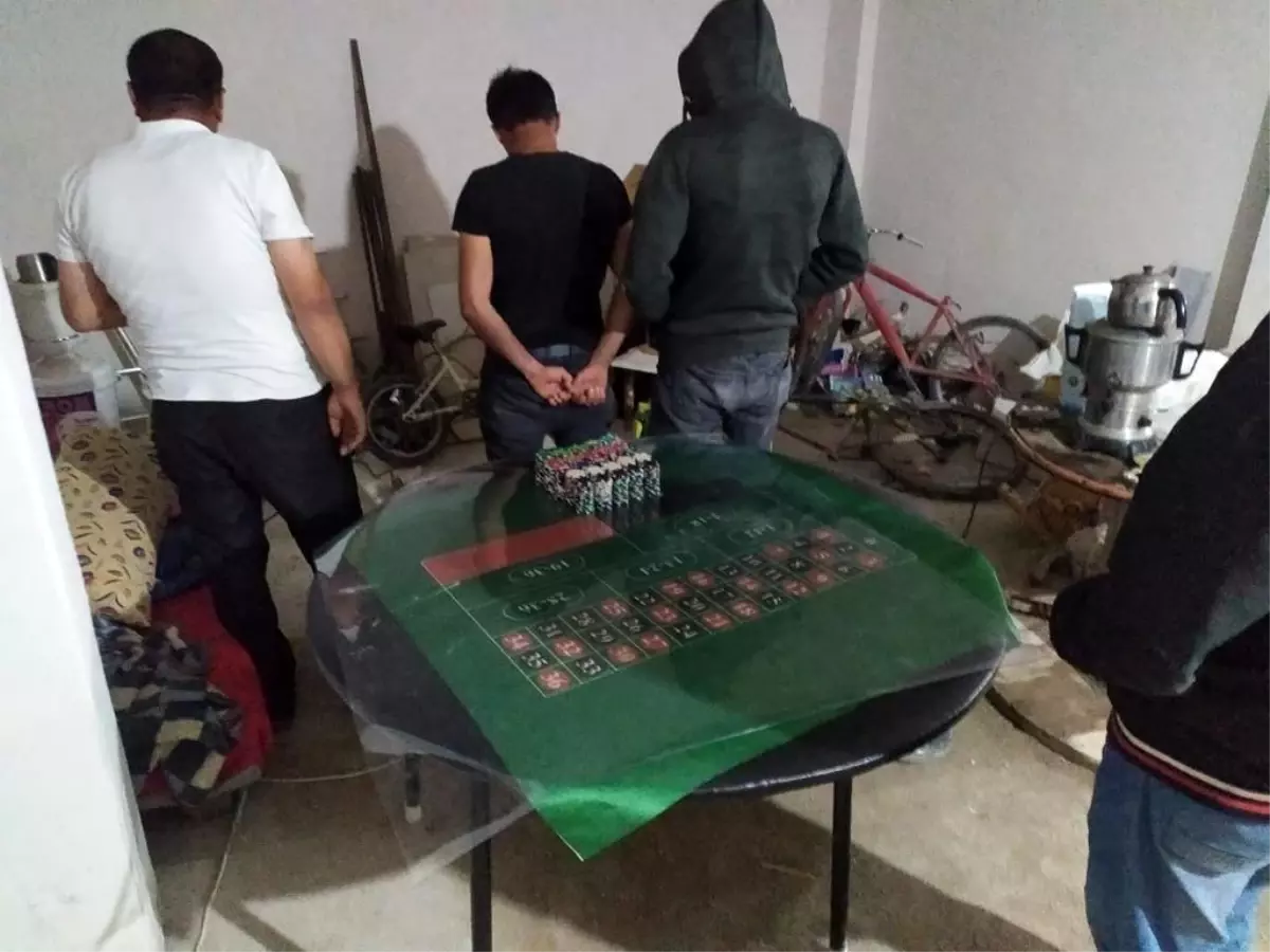Kumar oynadığı tespit edilen 44 kişiye 232 bin 100 lira ceza