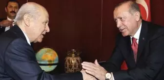 Bahçeli'den Cumhurbaşkanı Erdoğan'a yıl dönümü kutlaması! Anlamlı hediyesi dikkat çekti