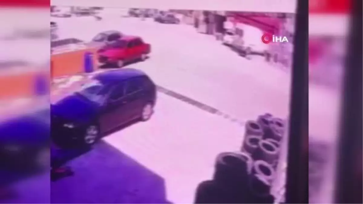 Son dakika haberi | Motosikletler çarpıştı...23 yaşındaki gencin öldüğü kaza kamerada