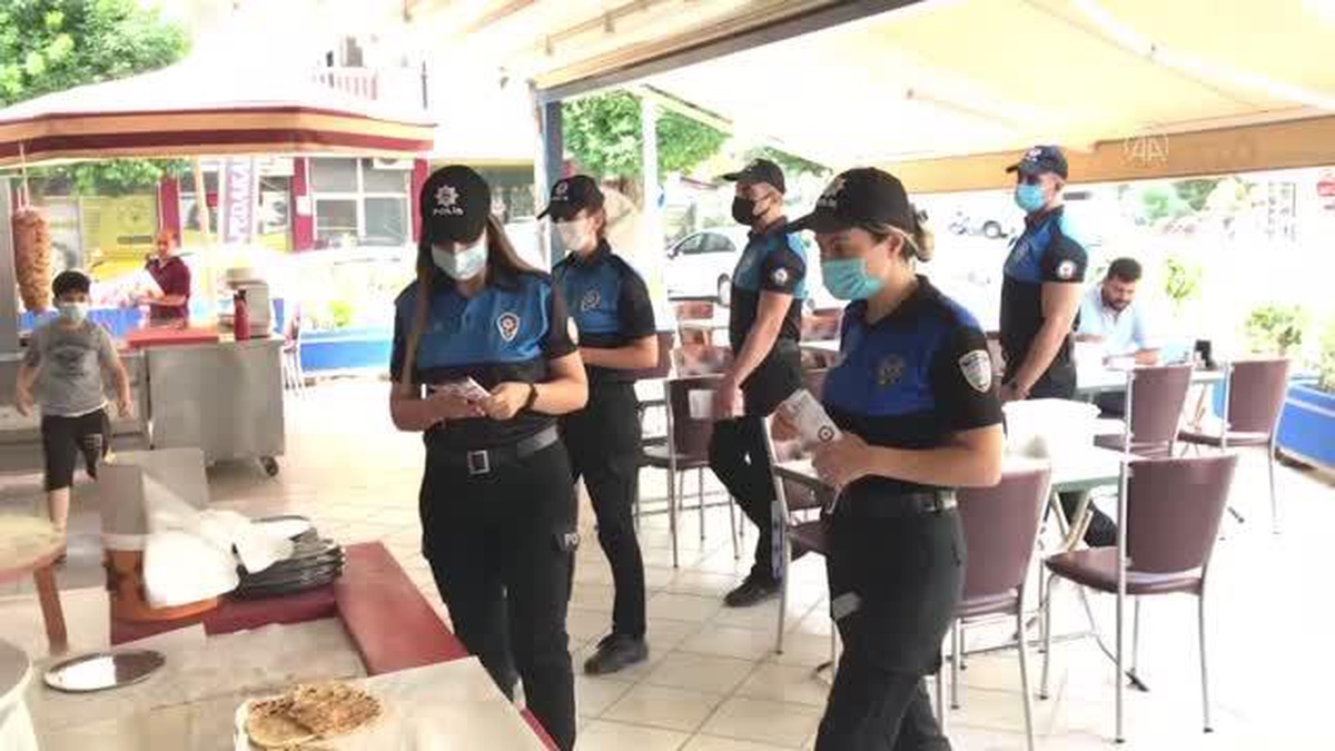 Son dakika: Polis, ev ve iş yerlerini gezerek Kadın Destek Uygulaması'nı anlattı